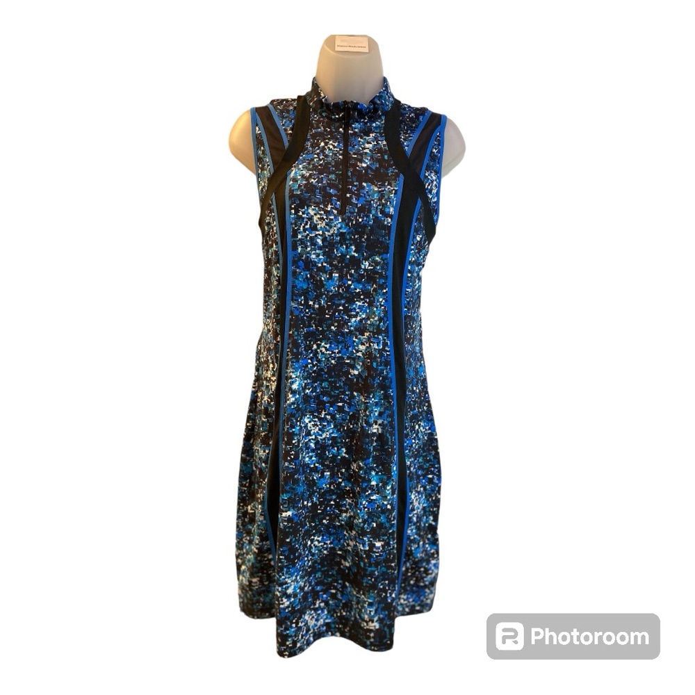 Tail Golf Dress Size Medium White Label Sleeveless 1/4 Zip Royal Blue/Black